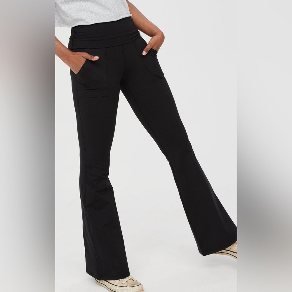 High rise Foldover Hugger Flare Leggings